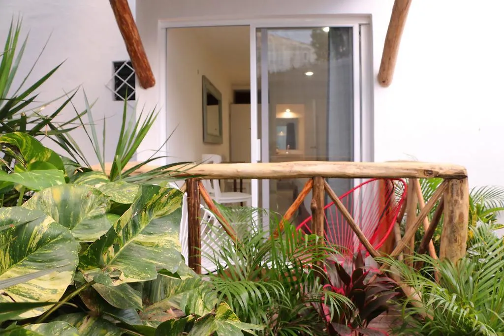 Hotel El Capitan Tulum Guest house
