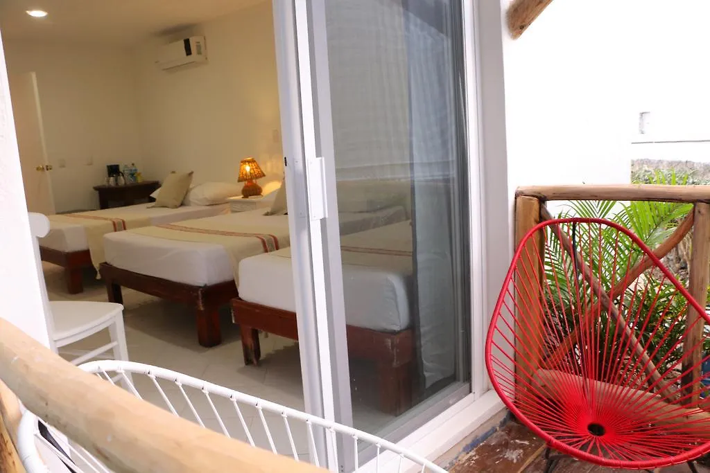 Hotel El Capitan Tulum Guest house